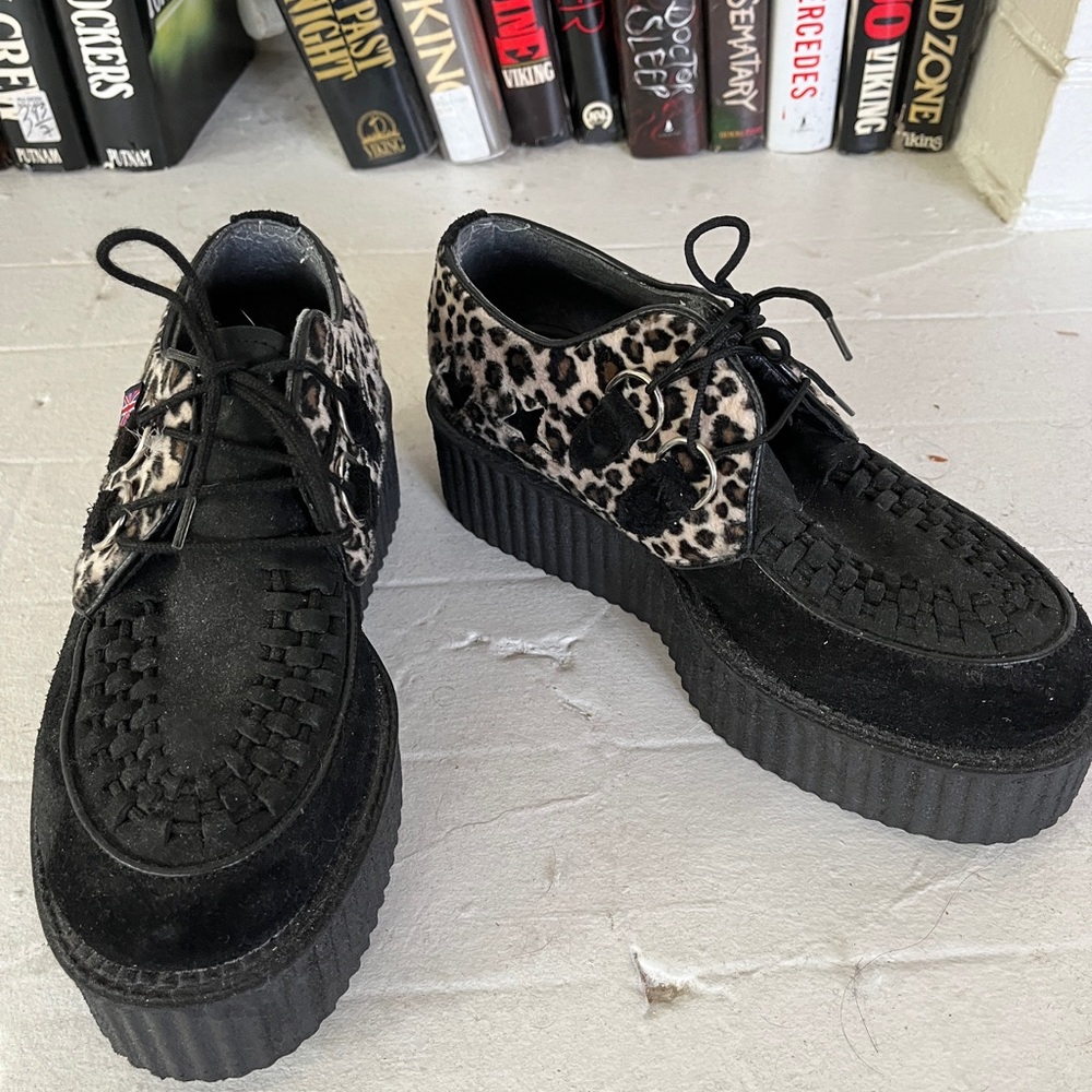 Made in England TUK creepers leopard print with black stars